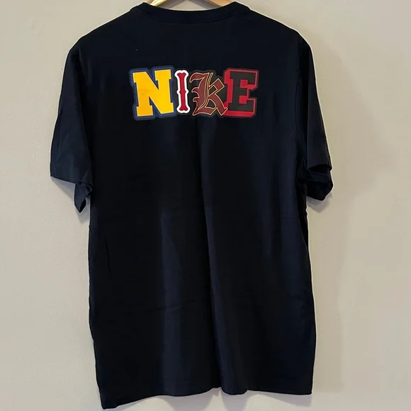 Nike Men's Tee with Colorful Logo - Picture 3 of 4